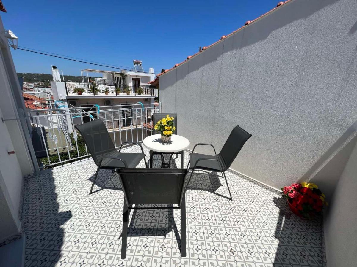 Vespista Boutique Apartment Skiathos Exterior foto