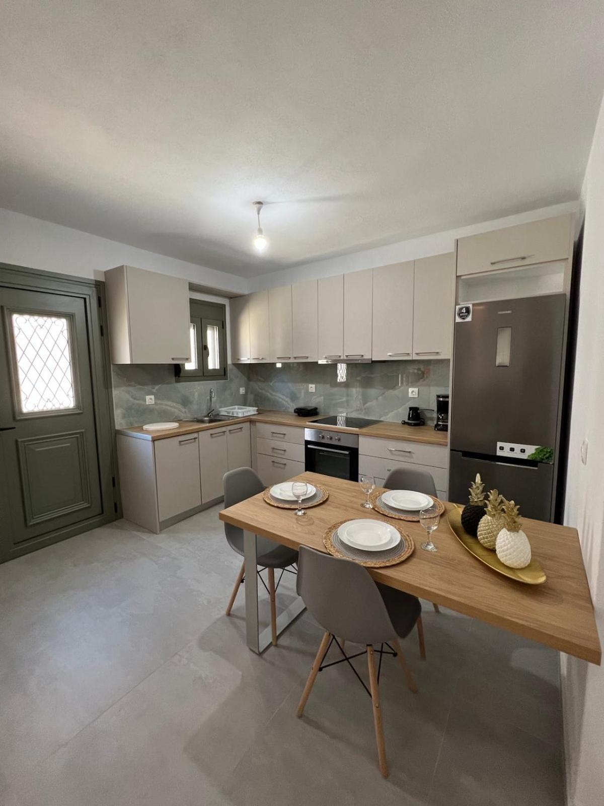 Vespista Boutique Apartment Skiathos Exterior foto